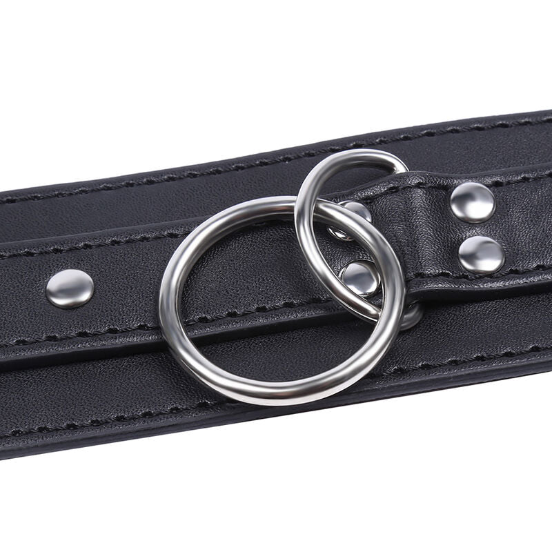 Menottes BDSM O-Ring Verrouillables Poignets Réglables - Ohmama Fetish